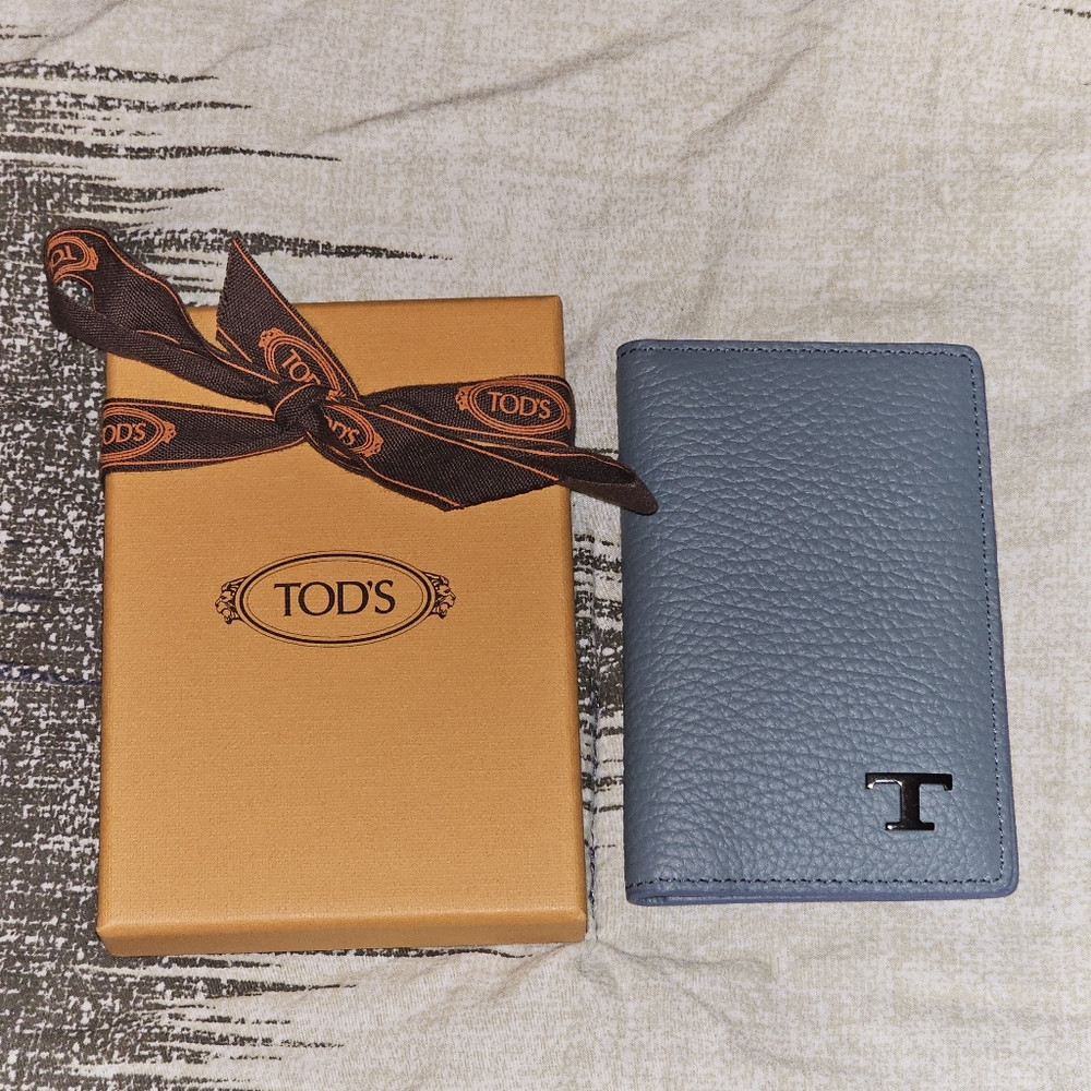 Tods card holder
